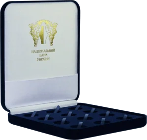 Футляр для 12 срібних монет