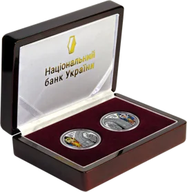 Набір із двох пам`ятних монет “Володимирський собор у м. Київ” у футлярі